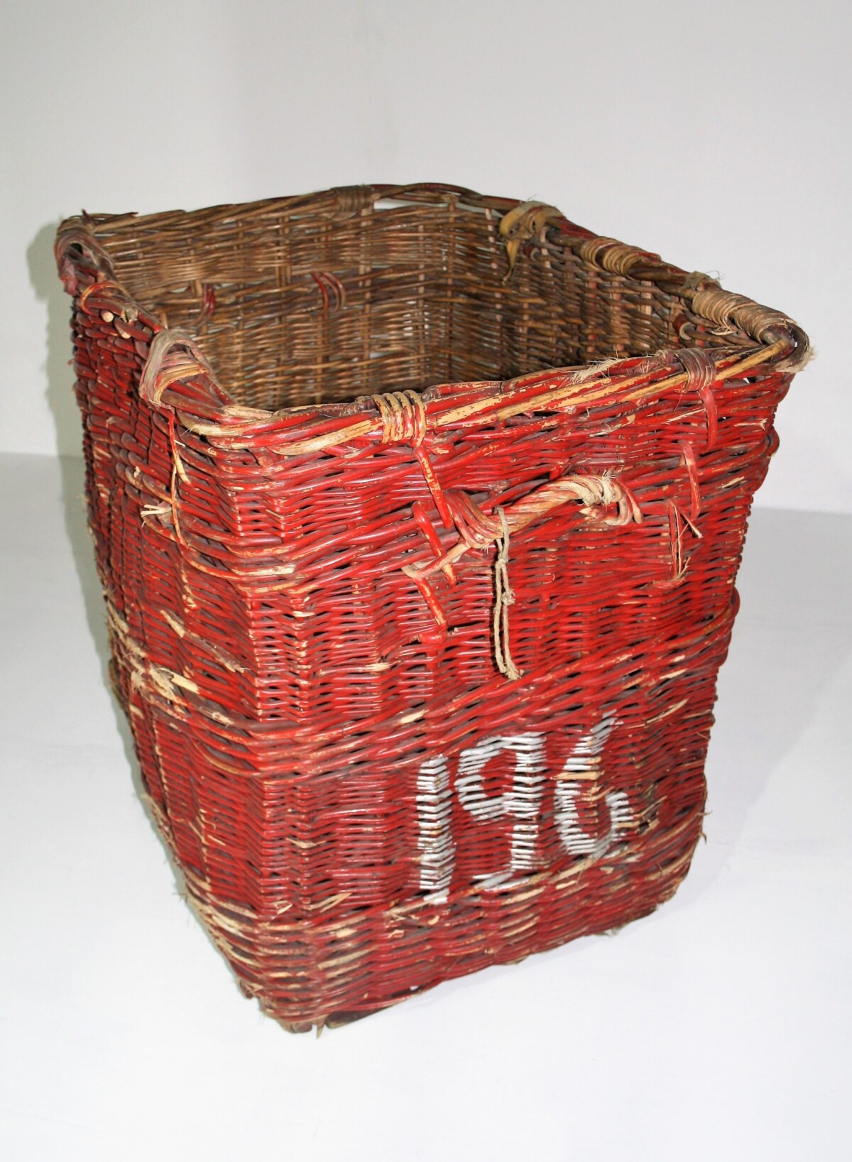196 Red Mill Basket