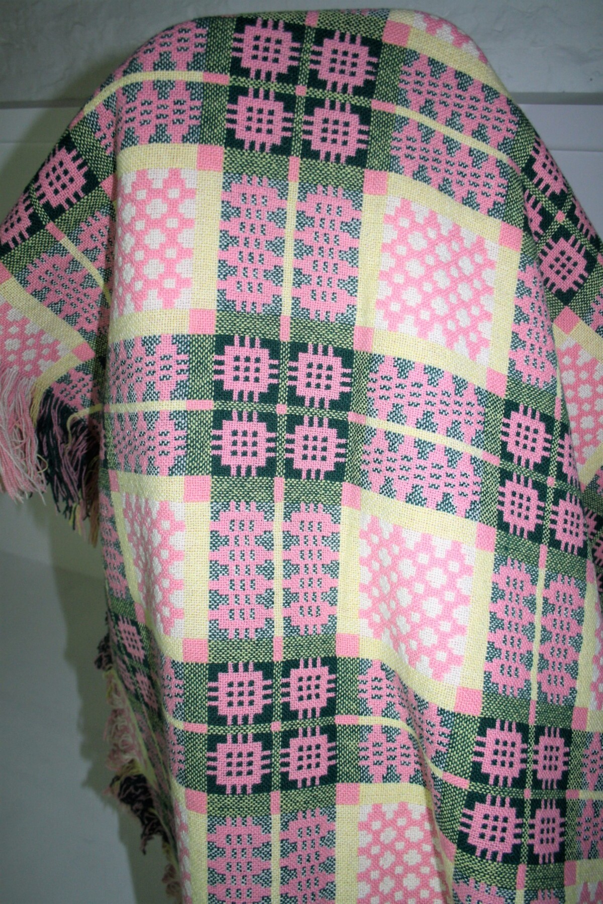 Welsh Tapestry Blanket - Pink
