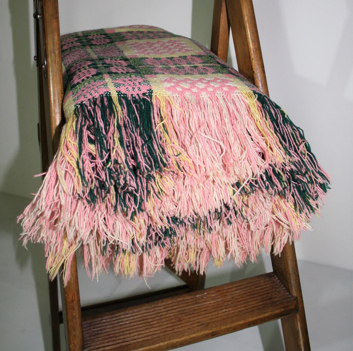 Welsh Tapestry Blanket - Pink - Image 3
