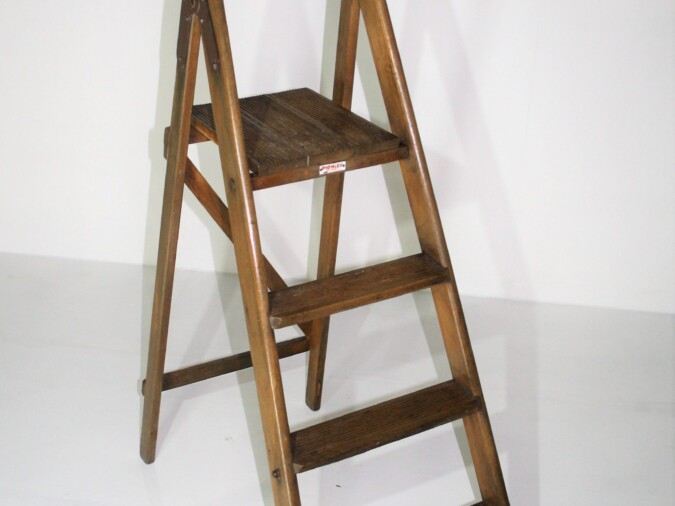 Wooden Step Ladder