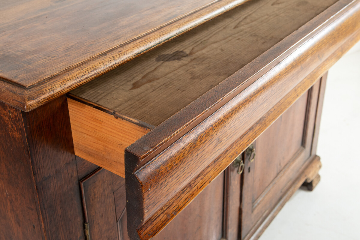 18th Century Oak Dresser - Image 3