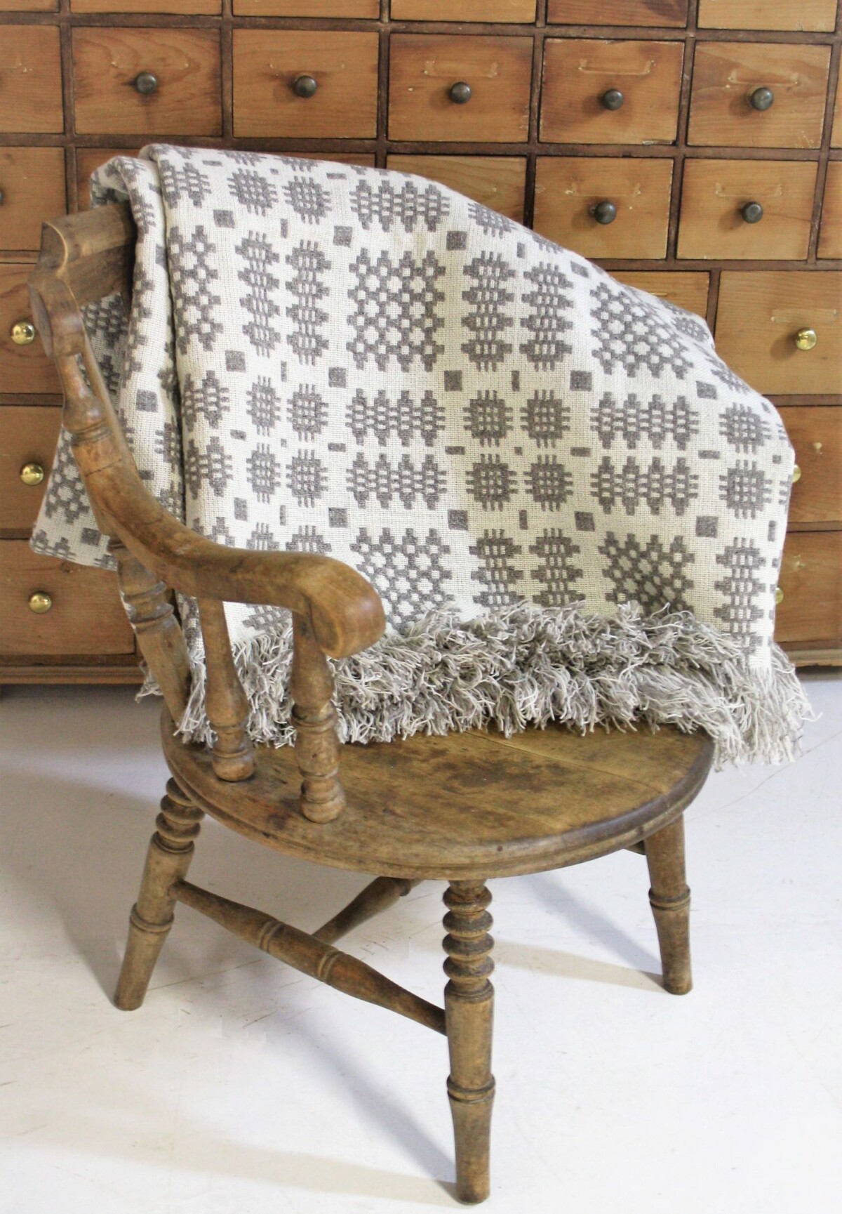 Welsh Wool Tapestry Blanket - Grey & White - Image 5