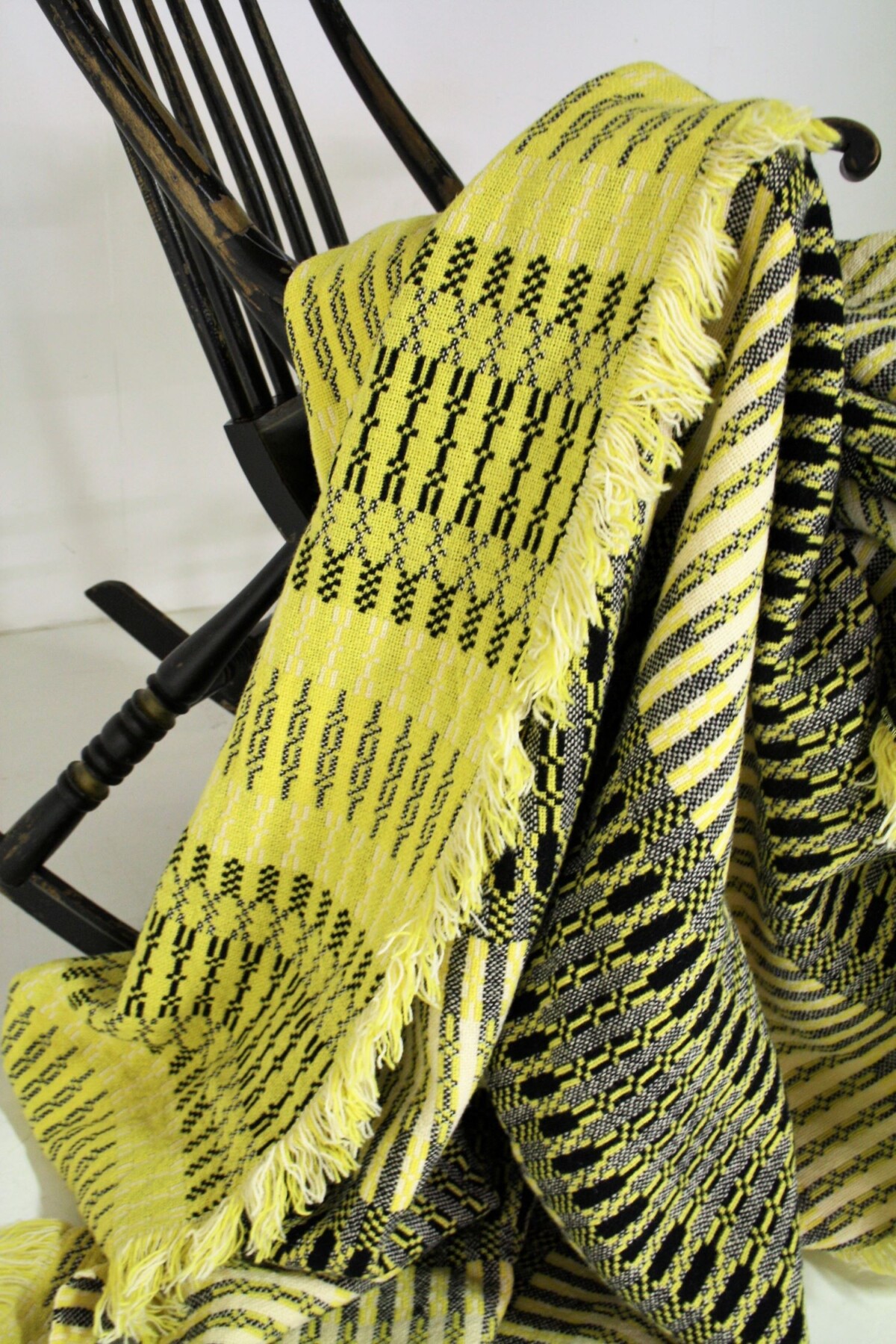 Welsh Wool Blanket - Yellow & Black - Image 9