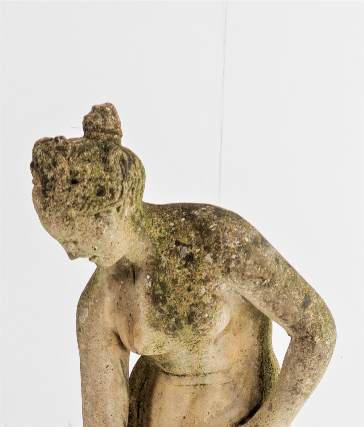 Garden Statue - Figure of Venus - Image 4