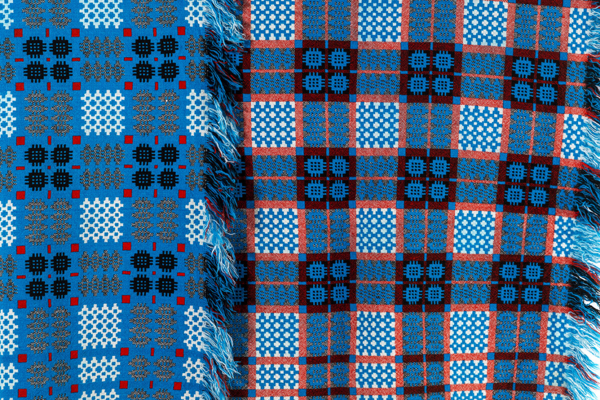 1960s Welsh Wool Tapestry Blanket | Blue & Reds | Bed Throw - Image 2
