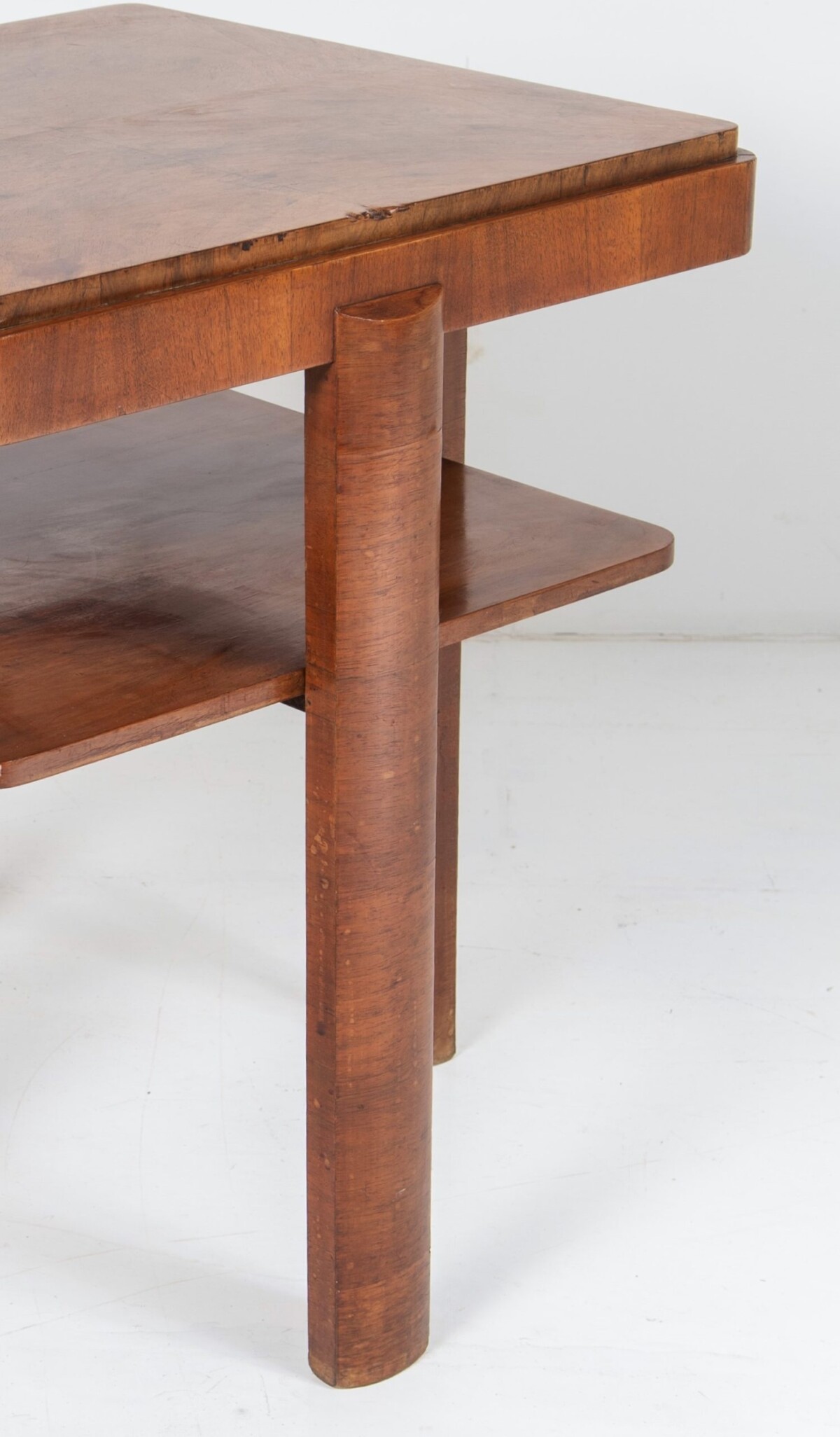 1930s Art Deco Walnut Side Table | Stylish Lamp Table - Image 5