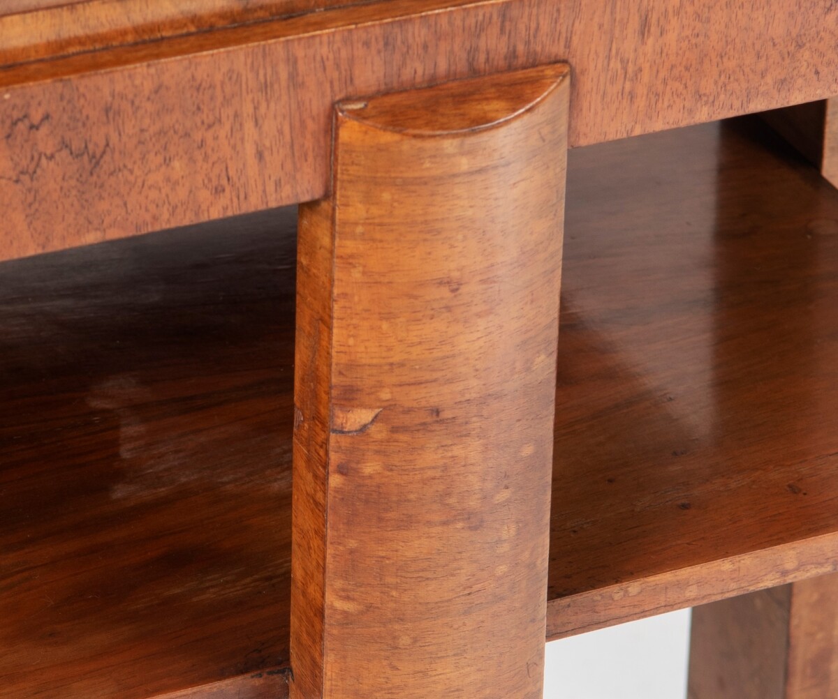 1930s Art Deco Walnut Side Table | Stylish Lamp Table - Image 3