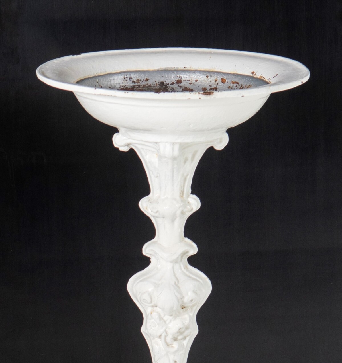 A Pair of Victorian Cast Iron Torchere Plant Stands - Image 5