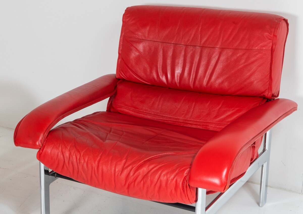 Mid Century Pieff Gamma Red Leather Tubular Chrome Suite complete with Swivel Chairs, Armchairs and Footstool - Image 9