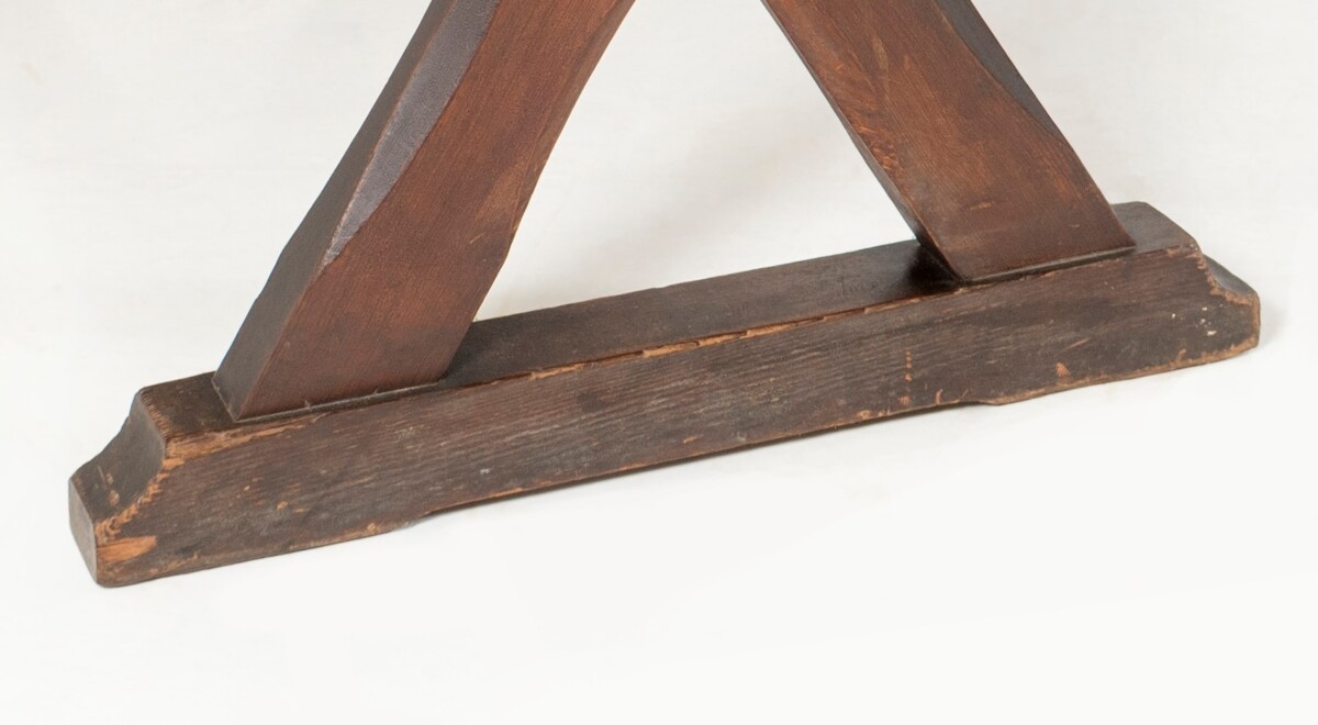 A wonderful ecclesiastical X-frame church dining refectory table desk | English Circa 1850 - Image 10