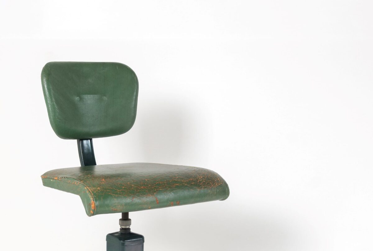 Original 1950s Industrial Factory Swivel Stool by Evertaut | Guitarist Stool Guitar Splayed Seat | High desk Stool - Image 3