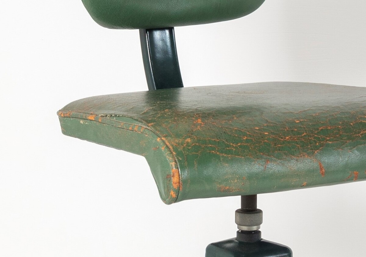Original 1950s Industrial Factory Swivel Stool by Evertaut | Guitarist Stool Guitar Splayed Seat | High desk Stool - Image 2