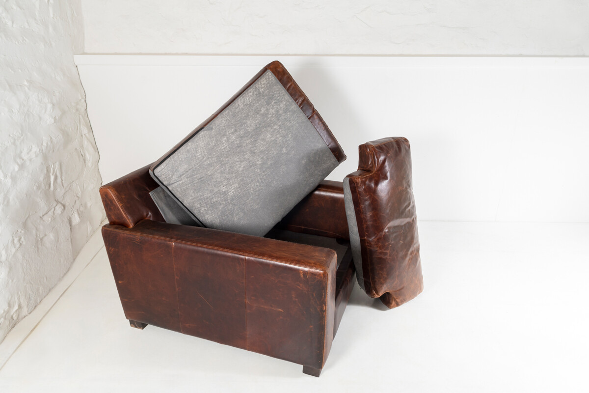 A large Contemporary Brown Leather Armchair By Roche Bobois - Image 6