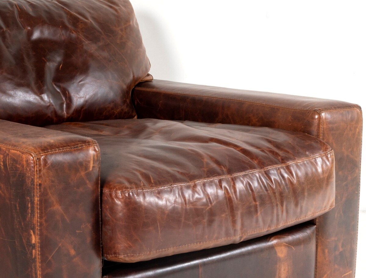 A large Contemporary Brown Leather Armchair By Roche Bobois - Image 10