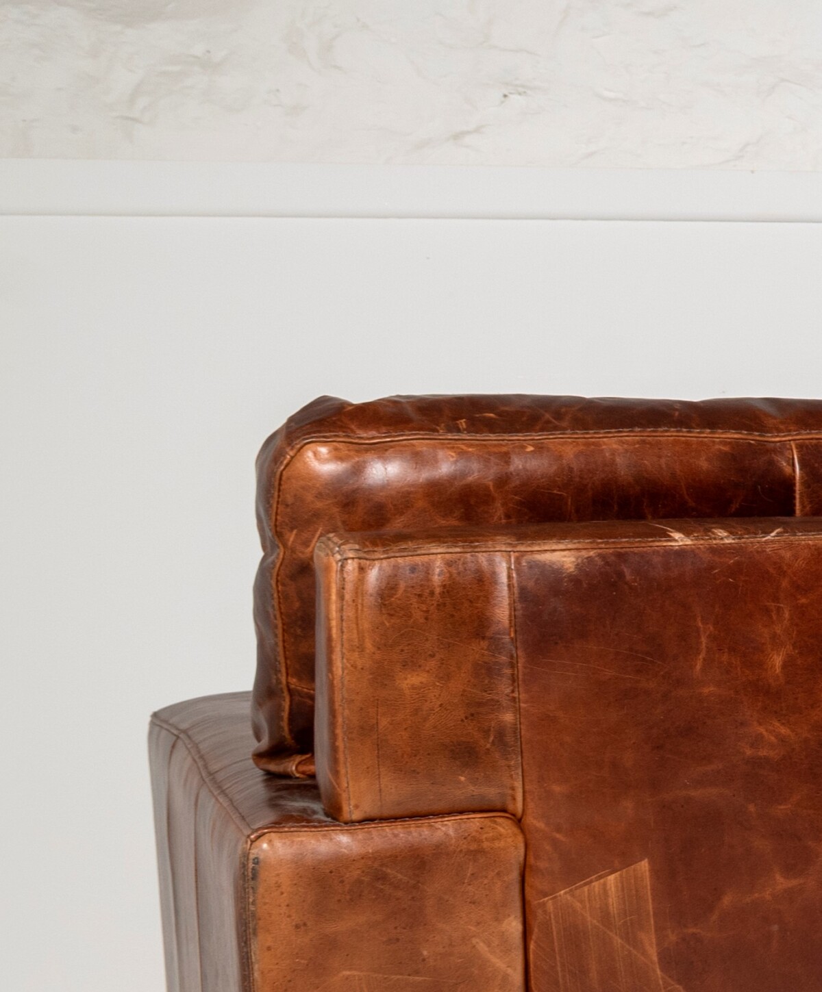 An Exceptional Oversized Roche Bobois Designer Brown Leather Sofa - Large Three Seater - Image 15