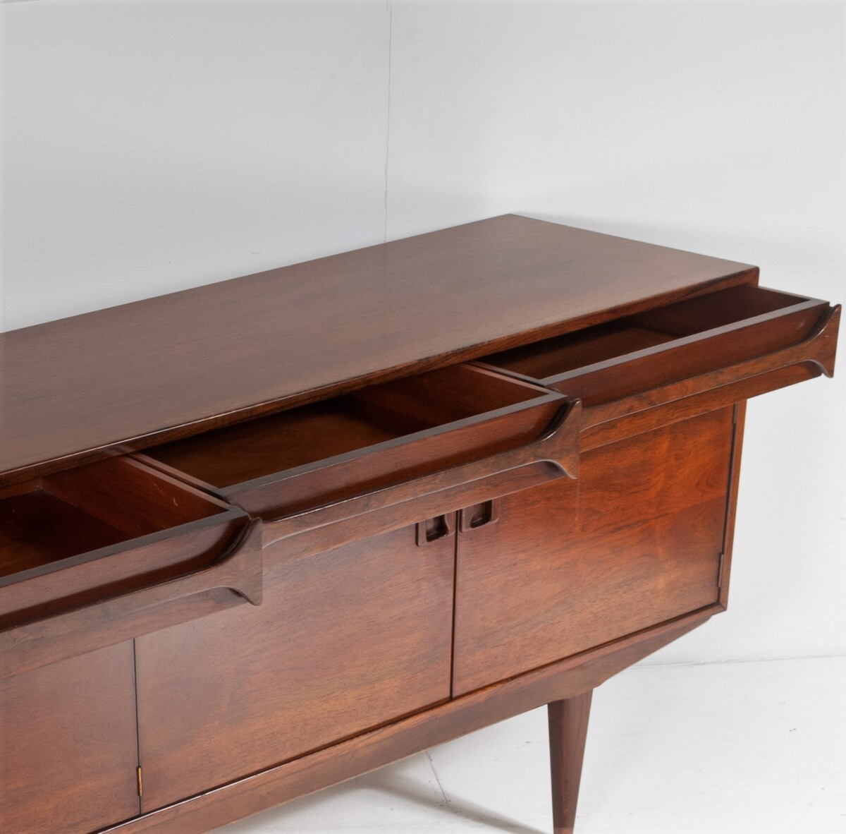 Exceptional Mid Century Alfred Cox Long Sideboard In rare Brazilian Rosewood - Image 10