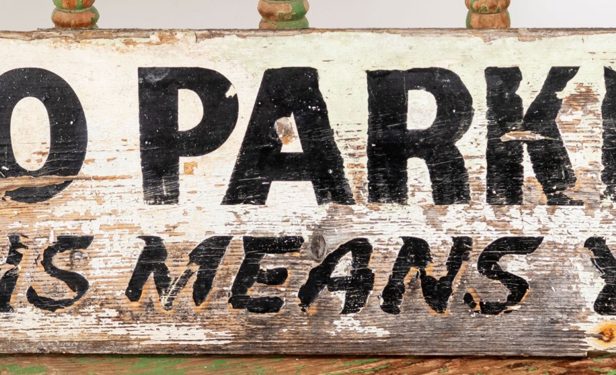 A Very Old Vintage Fun No Parking Hand Painted Wooden Sign Decorative Wall Art or Shelf Art - Image 8
