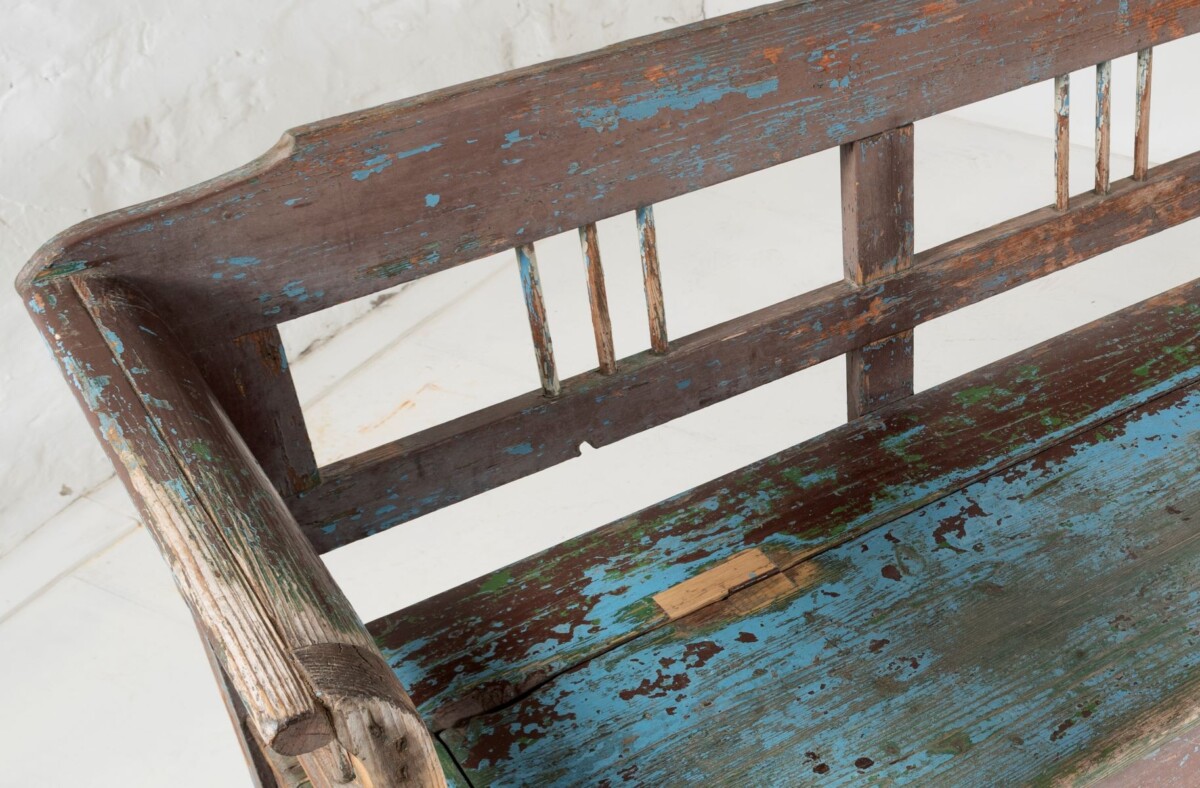 Primitive Rustic Vernacular Box Settle Farmhouse Bench with Seat Storage - Image 4