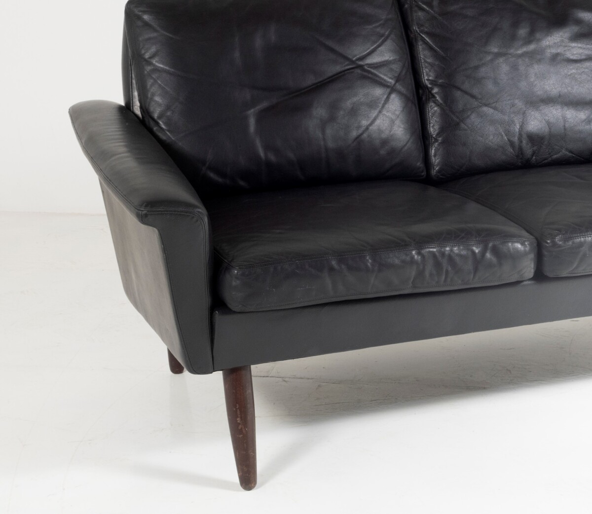 1960s Mid Century Small Danish Two Seater Black Leather Sofa | 2 Person - Image 12