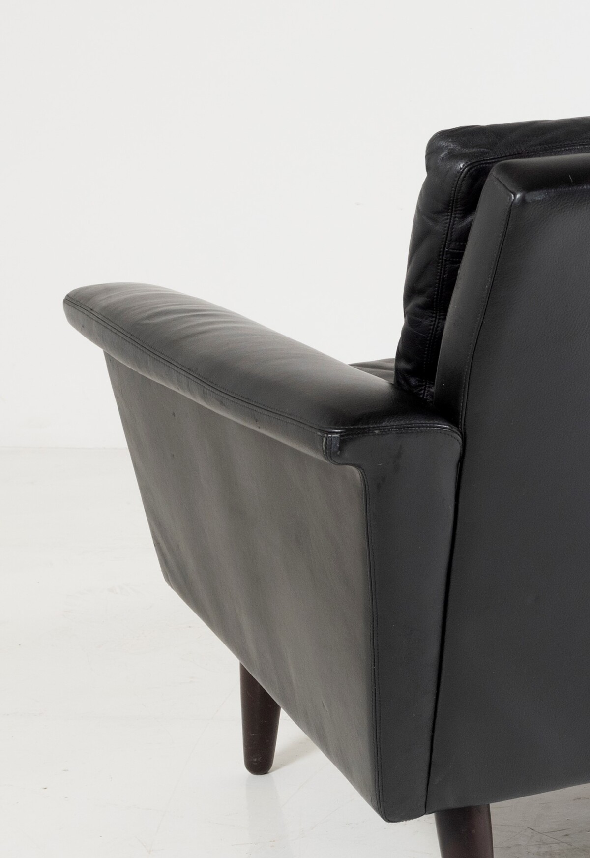 1960s Mid Century Small Danish Two Seater Black Leather Sofa | 2 Person - Image 2