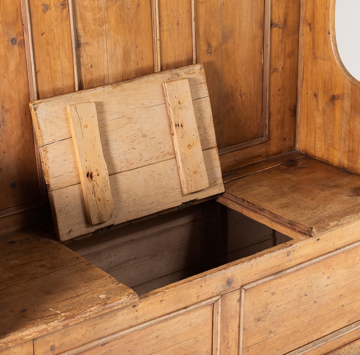 An Original West Country High Back Pine Box Settle Seating Bench with Storage - Image 2