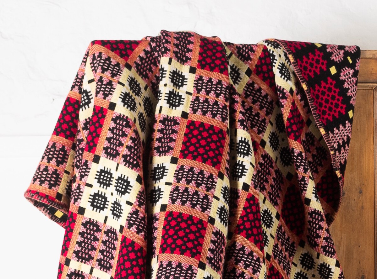 1960s Vintage Welsh Pure Wool Tapestry Blanket - Reds, Yellow and Black - Image 3