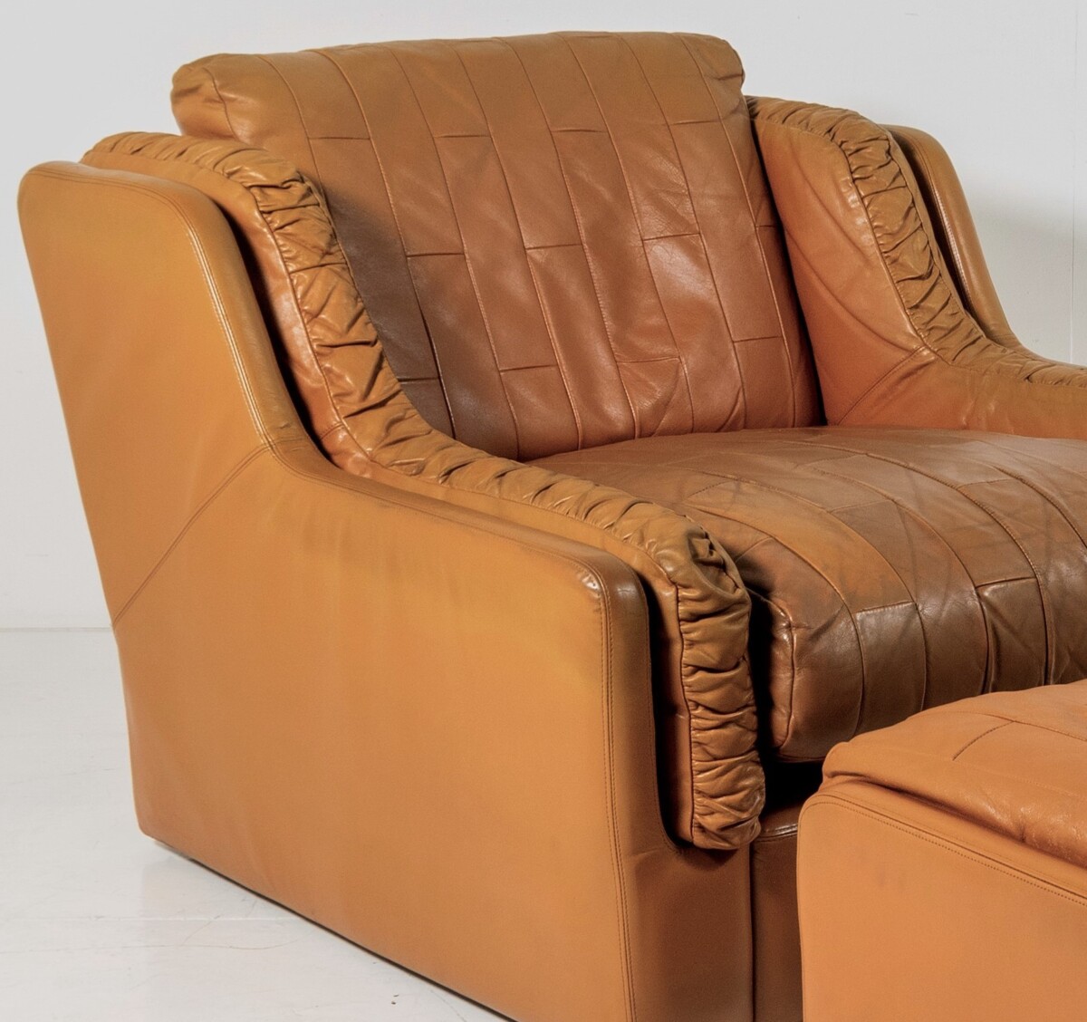 Mid Century 1970s Vintage Patchwork Tan Leather Armchair and Footstool by Gimson & Slater England - Image 7