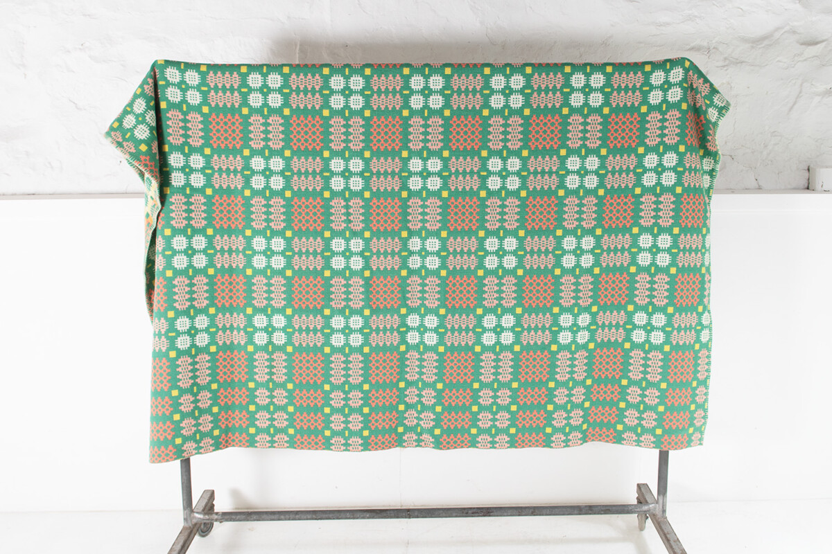 1960s Vintage Welsh Pure Wool Tapestry Blanket - Peachy Green - Image 9