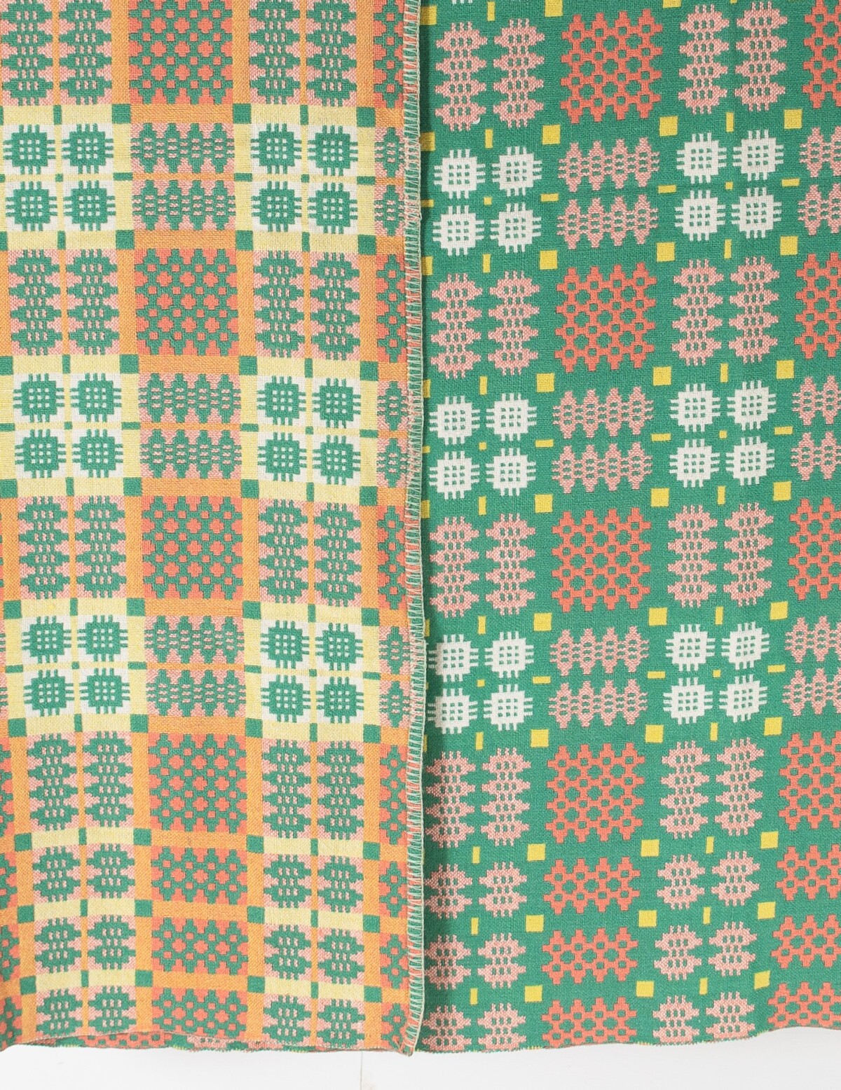 1960s Vintage Welsh Pure Wool Tapestry Blanket - Peachy Green - Image 6