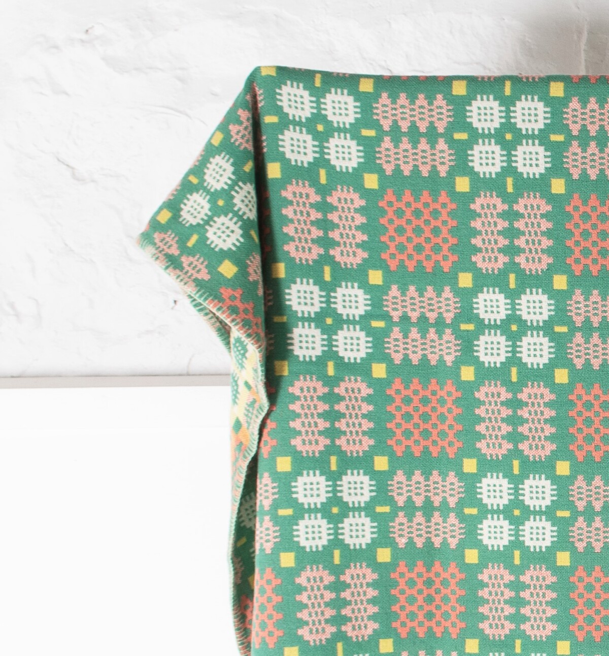 1960s Vintage Welsh Pure Wool Tapestry Blanket - Peachy Green - Image 2
