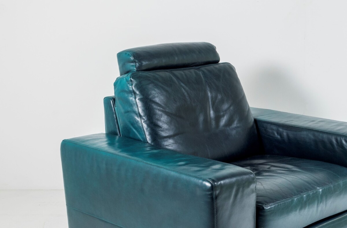 A Vintage 1980s Brutalist Green Leather Recliner Armchair - Image 6
