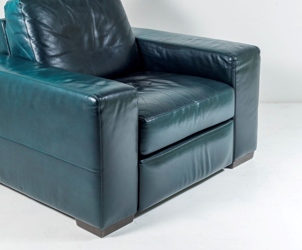 A Vintage 1980s Brutalist Green Leather Recliner Armchair - Image 5