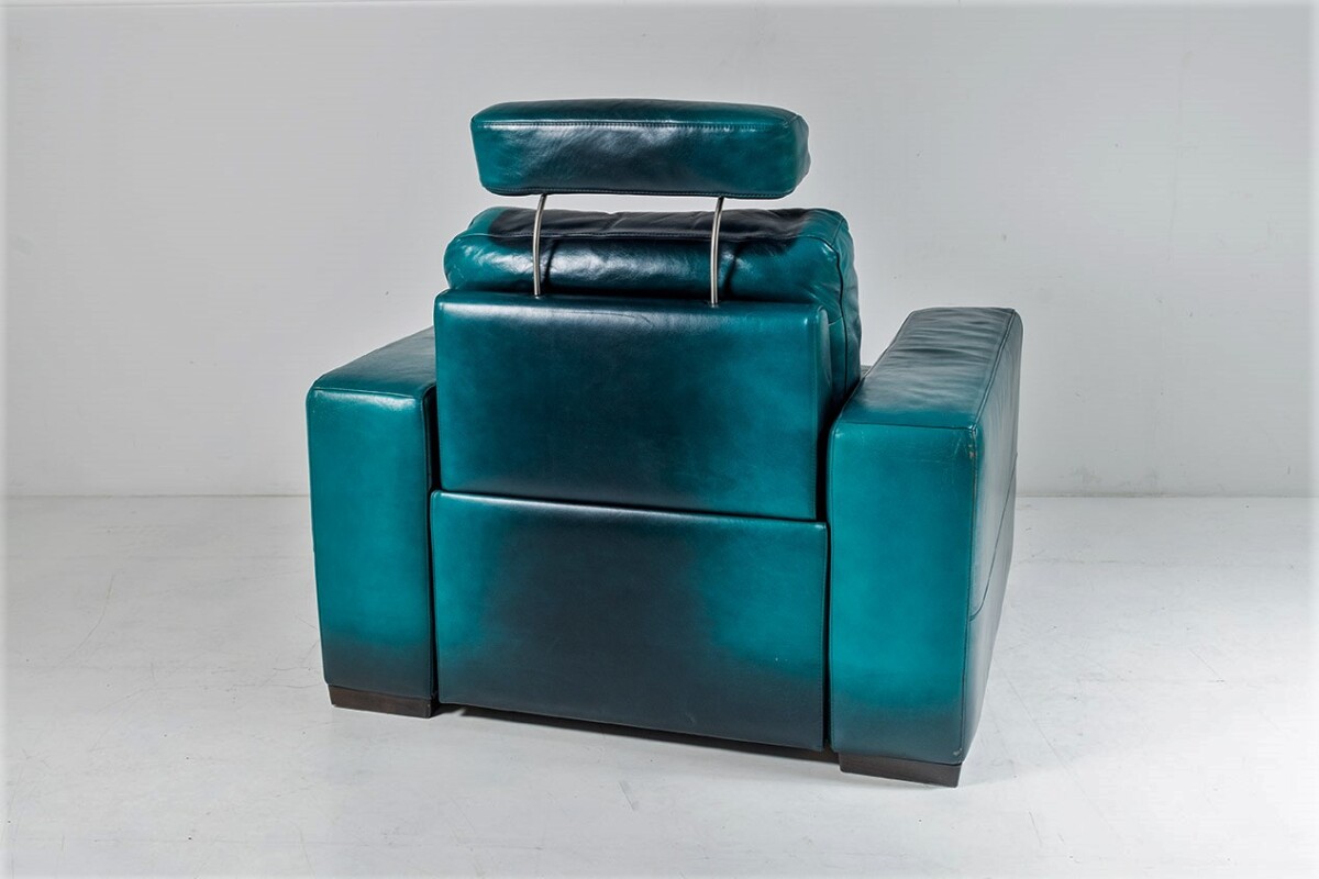 A Vintage 1980s Brutalist Green Leather Recliner Armchair - Image 15