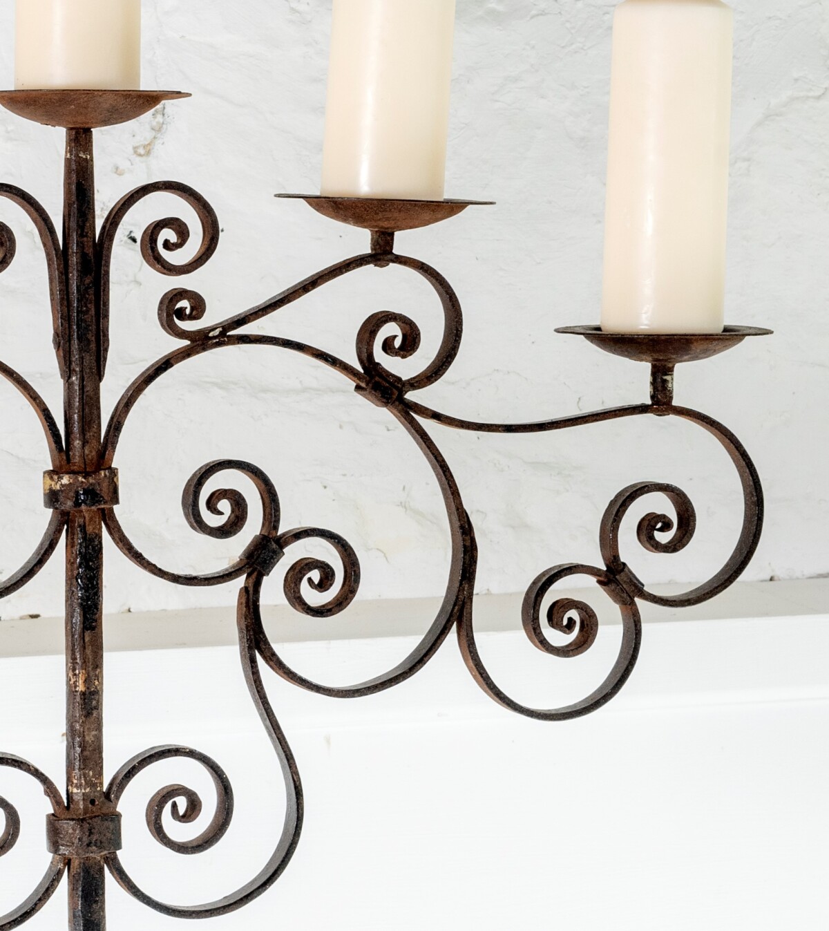 A large scale heavy wrought iron pricket candle tree | English Castle Candelabra - Image 9