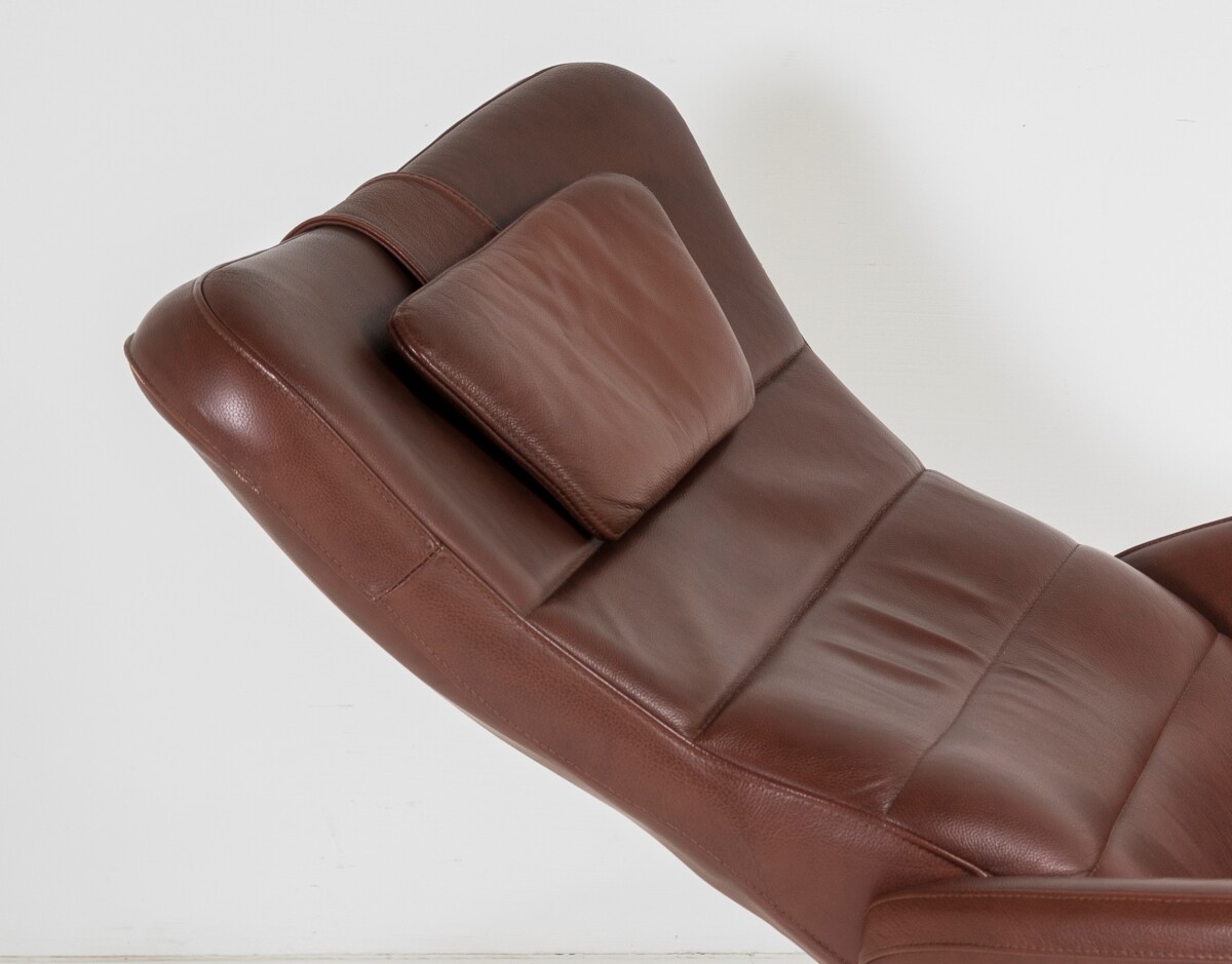 Mid-Century Danish Cognac Brown Leather Swivel Reclining Chair on Chrome Base - Image 8