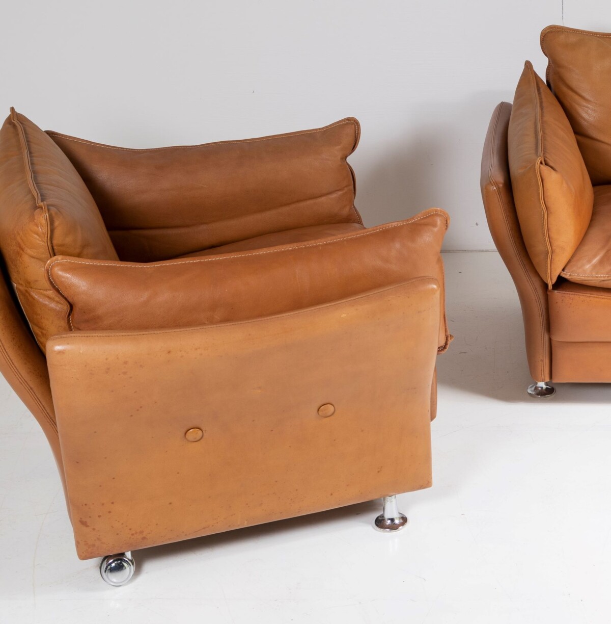 Mid-Century Modern 1980s Pair of Danish Svend Skipper Tan Leather Club Armchairs - Image 11
