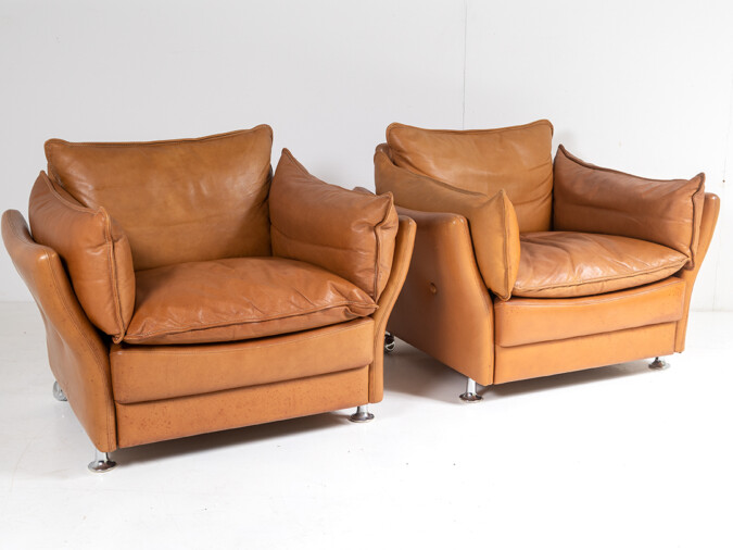 Mid-Century Modern 1980s Pair of Danish Svend Skipper Tan Leather Club Armchairs