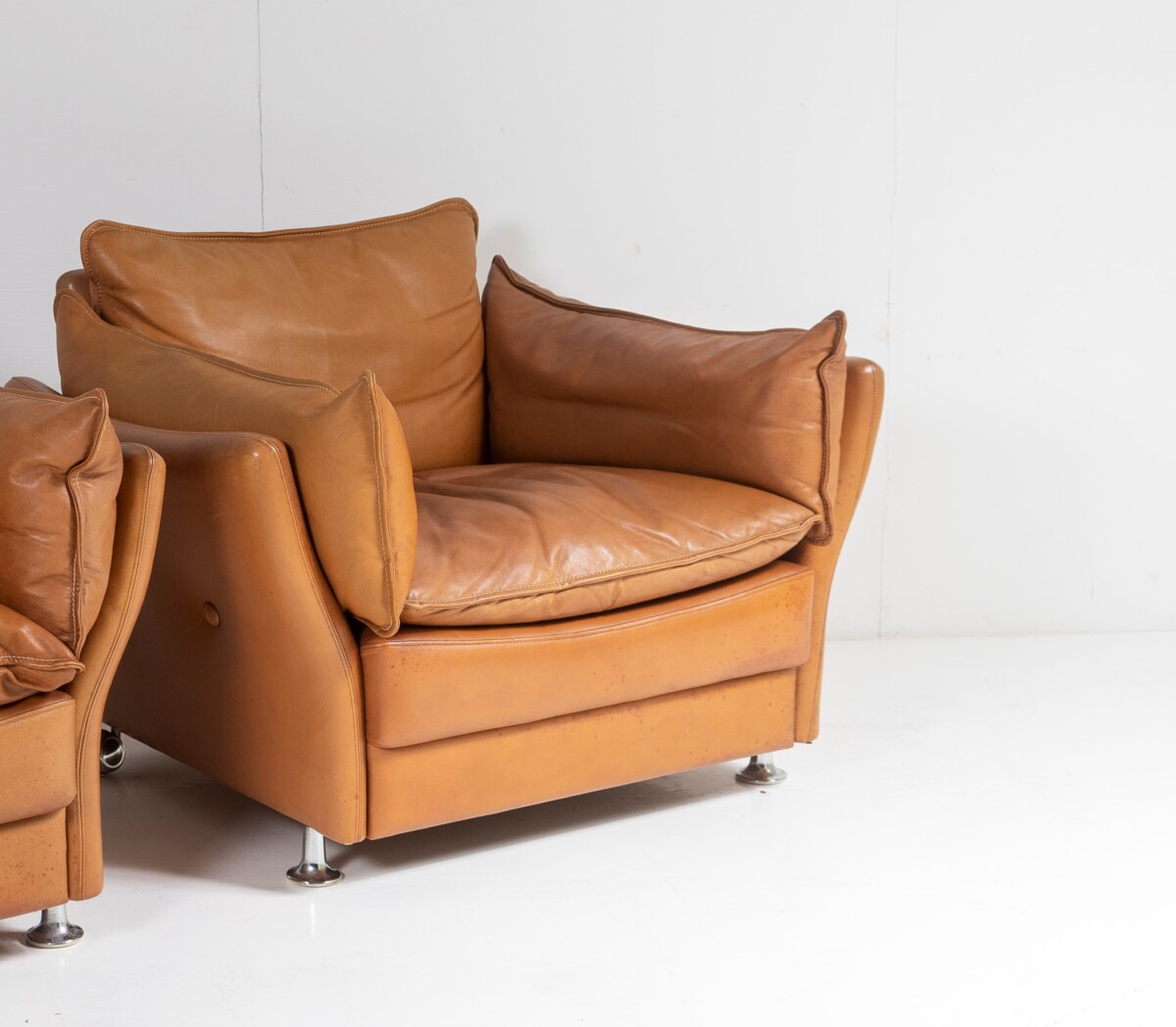 Mid-Century Modern 1980s Pair of Danish Svend Skipper Tan Leather Club Armchairs - Image 13