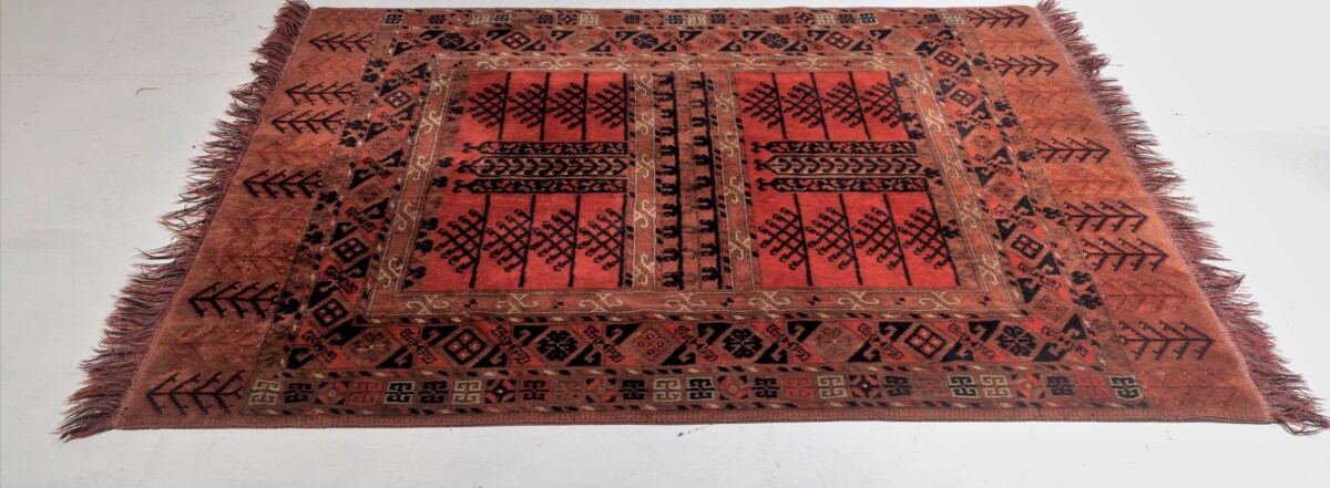 Excellent Vintage Soft Wool Tribal Oriental Rug with Earthy Red Orange Tones - Image 8