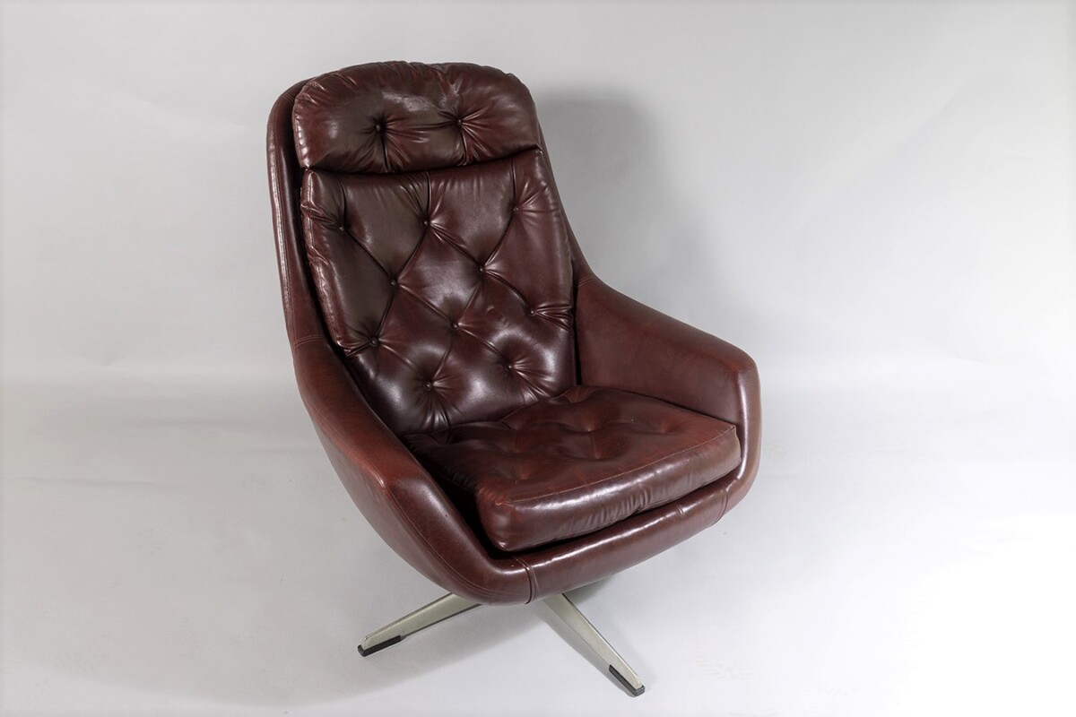 A Mid Century 1960s Swivel Egg Chair in Brown Faux Leather - Image 3
