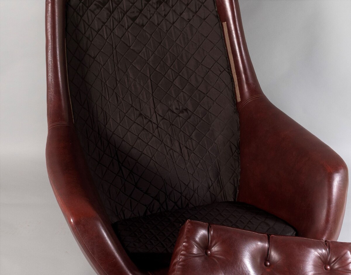 A Mid Century 1960s Swivel Egg Chair in Brown Faux Leather - Image 11