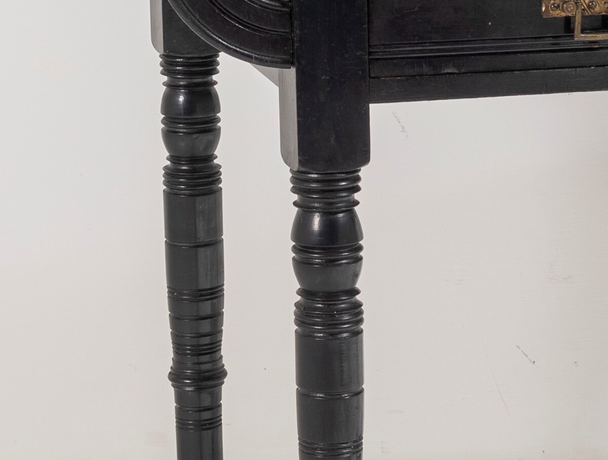 Small 19thC Aesthetic Movement Ebonised Leather Top Writing Desk - Image 9