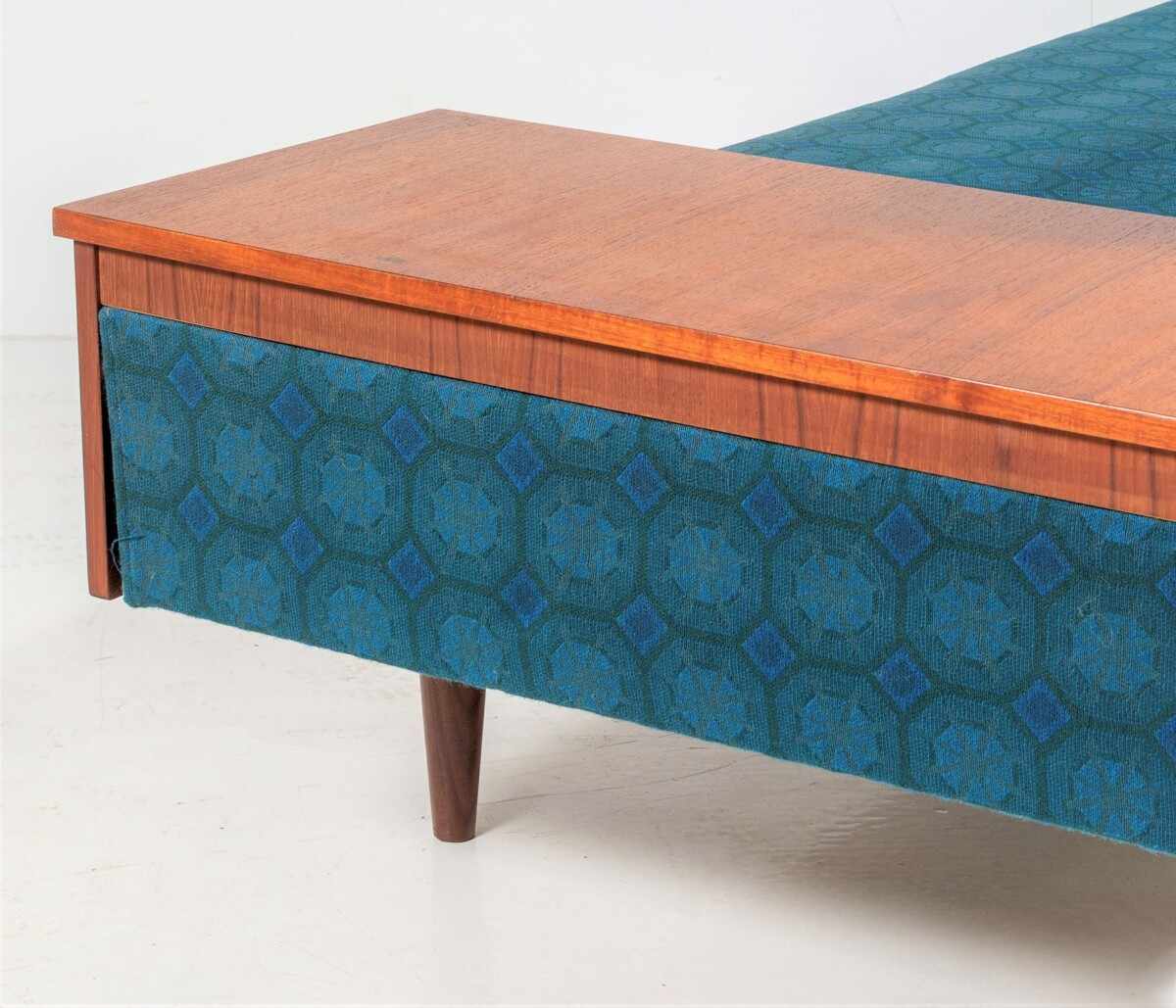1960s Mid Century Teak 'Svanette' Daybed Sofa by Ingmar Relling in its Original Fabric - Image 8