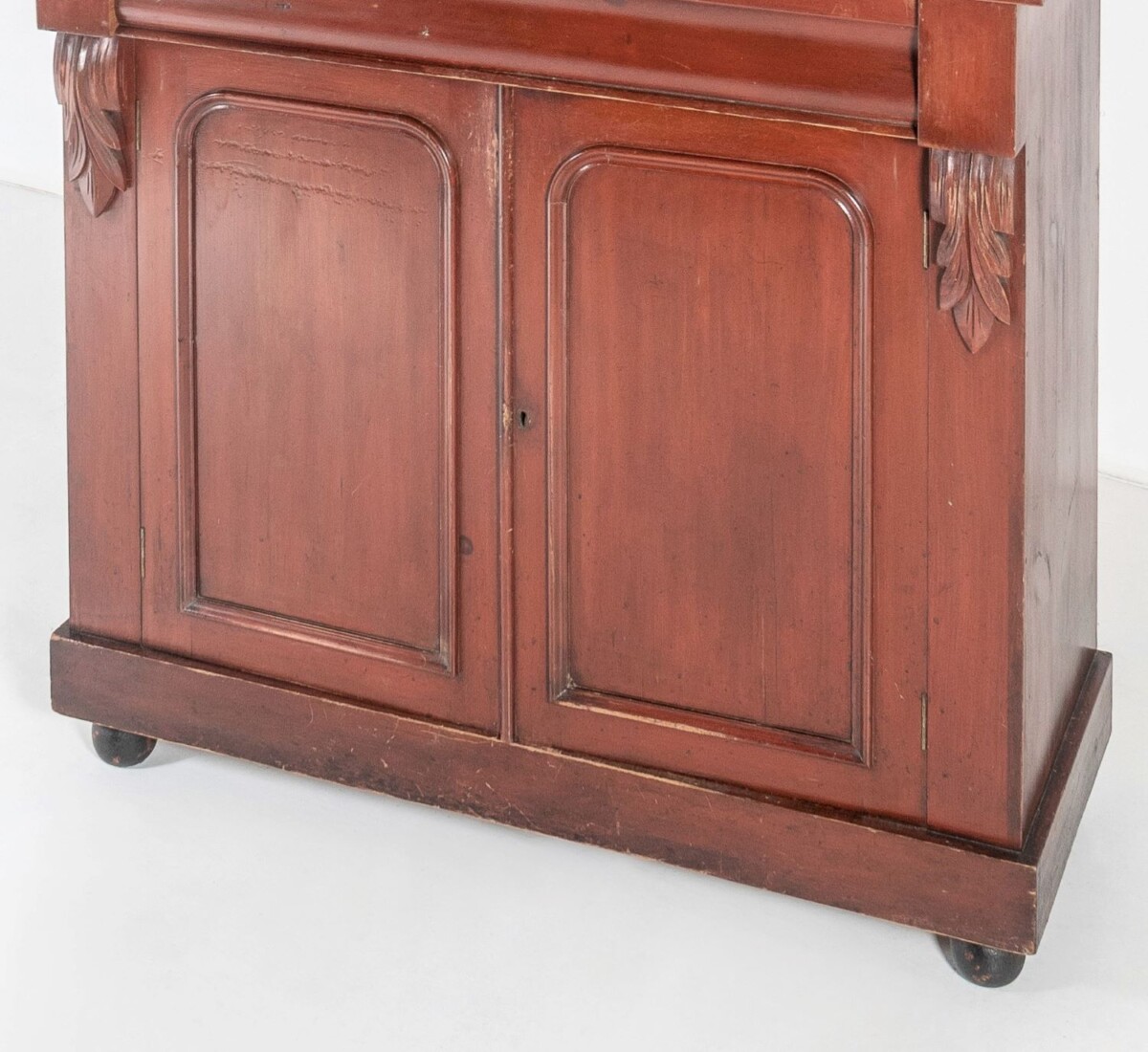 Tall Victorian Dresser unit Bookcase with original Glazing and Red Brown Lacquer - Image 4
