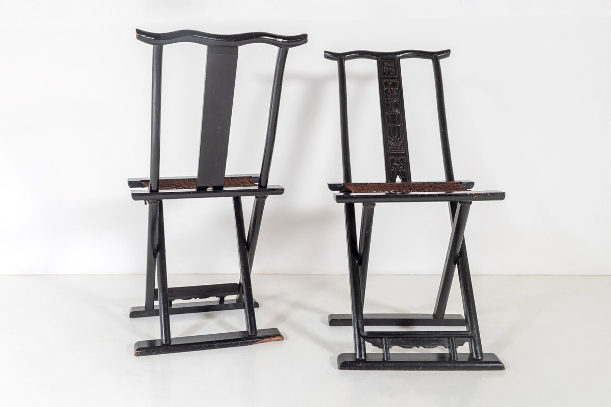 A Pair of Ebonised Chinese Folding Occasional Hall Chairs Late Qing, Early Republic Era - Image 7