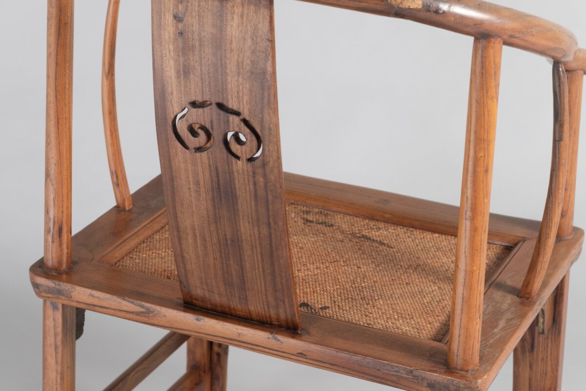 A 19th Century Antique Chinese Elm Horseshoe Armchair Late Qing - Image 17