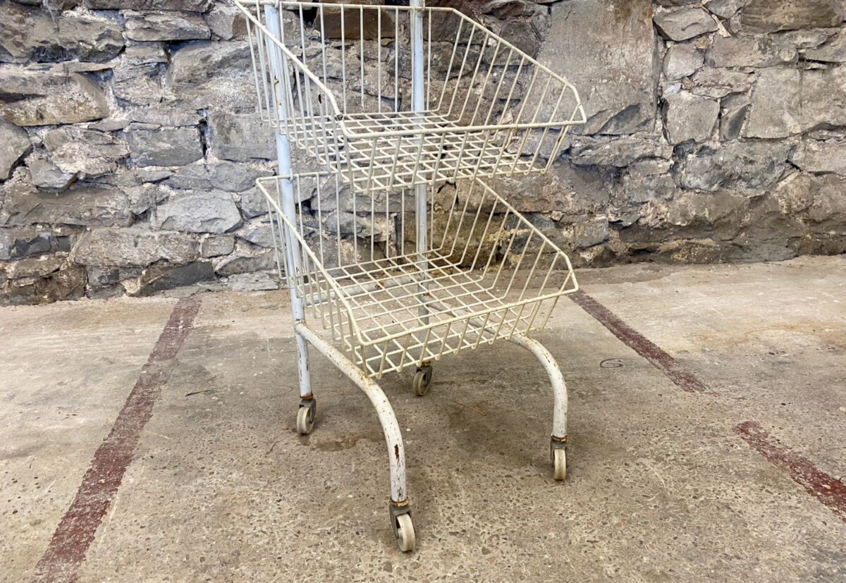 1970s Mid Century Vintage Wire Basket Metal Shop Rack | Kitchen Storage - Image 6