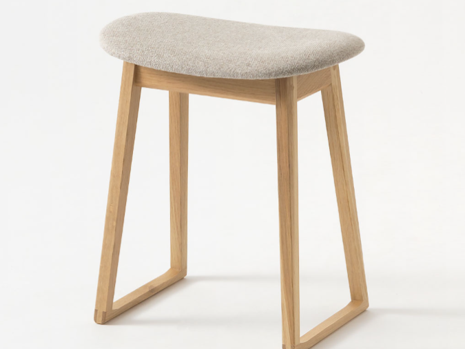 HIDA Suwari Stool with Upholstered Seat - Japanese Oak