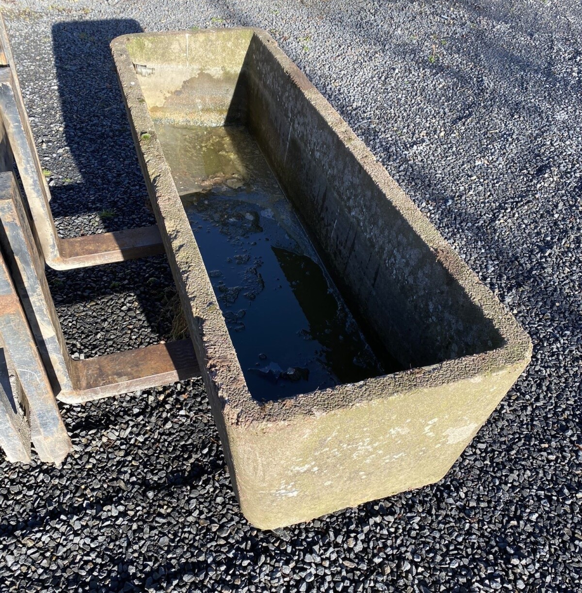 Large 1970s Concrete Garden Planter Water Trough - Image 4