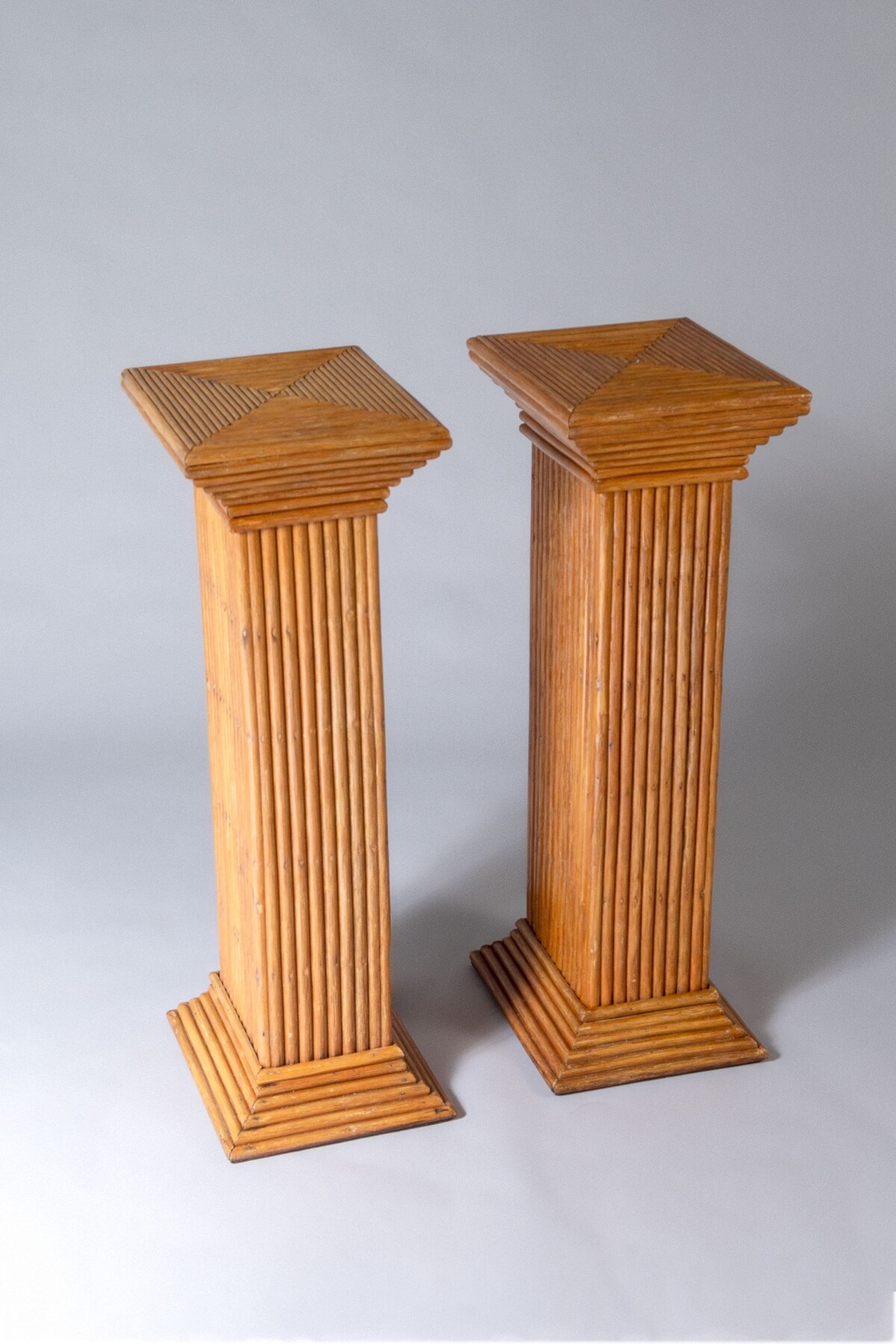A Pair of Vivai del Sud Rattan Bamboo Pedestals | Glass Top Console Table - Image 4